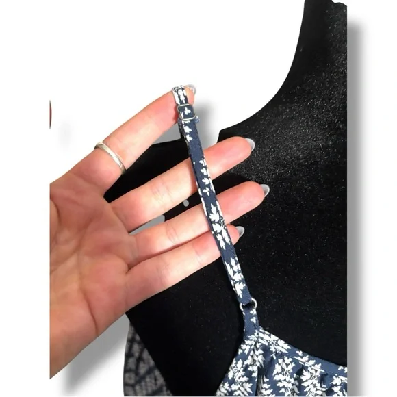 GAP Blue & White Floral Geometric Patterned Sleeveless Halter Style Beachy Dress - Picture 5 of 16